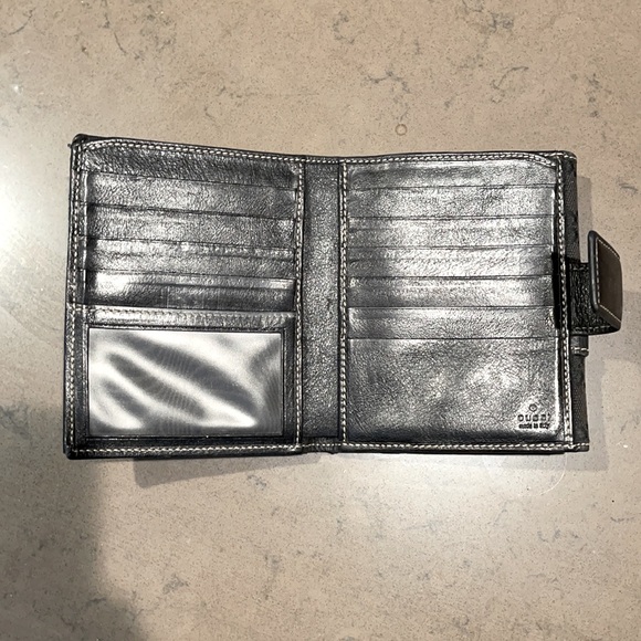 Gucci Wallet - Picture 3 of 5